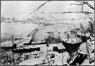 View of Dam 5 from the West Virginia side showing the Honeywood Mill settlement.