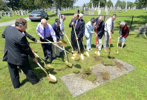 Veterans and dignitaries break ground for African-American Civil War veterans memorial
