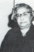 Cropped black and white photo of Edith Bracey
