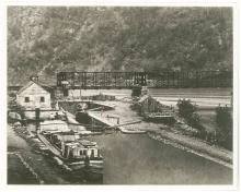 Lock 33 with a railroad bridge in background