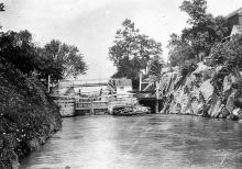 Guard lock at Dam 5