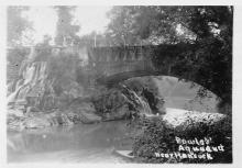 Bowles Aqueduct, a stone bridge with a large arch